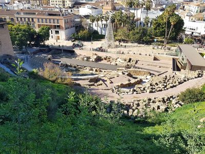 Málaga: Self-Guided Audio Walk Through Old Town Treasures — صورة 4