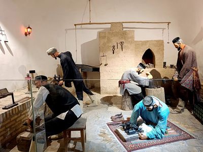 Khiva: Self-Guided Audio Walk Through the Walled Silk Road City — صورة 4