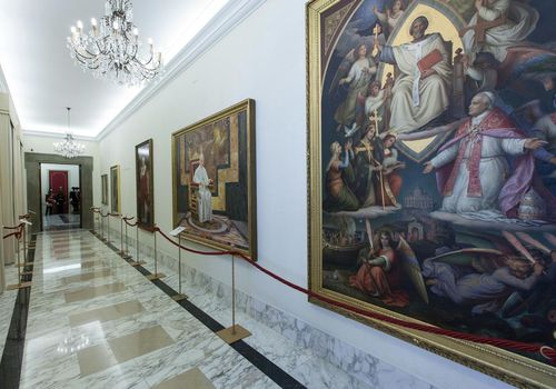 Castel Gandolfo: Papal Apartments and Secret Garden Entry Ticket
