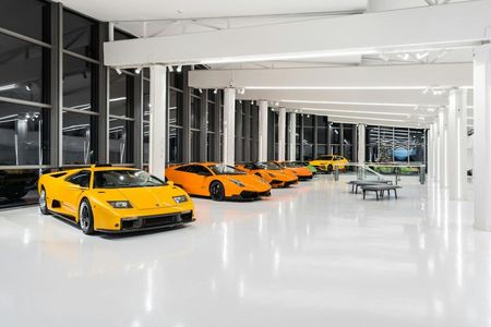 Lamborghini and Ferrari Museum Entry Ticket — صورة 2