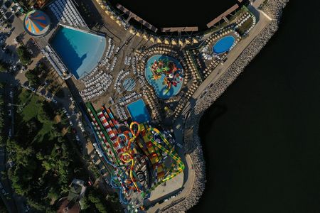 Viaport Marina Aquapark: Entry Ticket — صورة 2