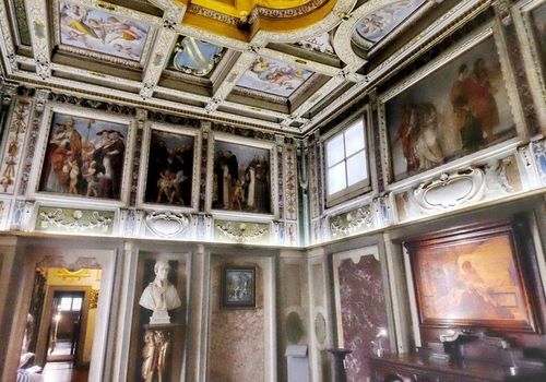 Florence: Walk Through the World of Michelangelo