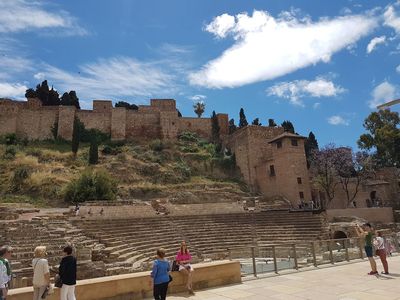 Málaga: Self-Guided Audio Walk Through the Old City Layers — صورة 2