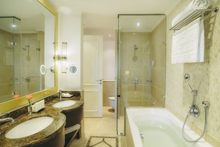 Nairobi: Self-Guided Audio Tour Through Hotels and City Icons — صورة 4