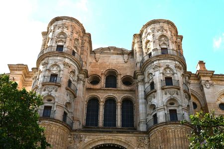 Málaga: Museo Picasso Entry & Self-Guided City Walk — صورة 3