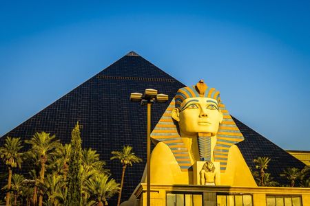 Introduction to Las Vegas: Exploring Must-Sees of the Lively Entertainment City — صورة 4