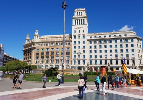 Barcelona: Self-Guided Audio Walk Through Born and Gothic Streets