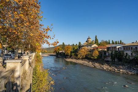 Kutaisi: City Wonders Unveiled Audio Tour — صورة 2