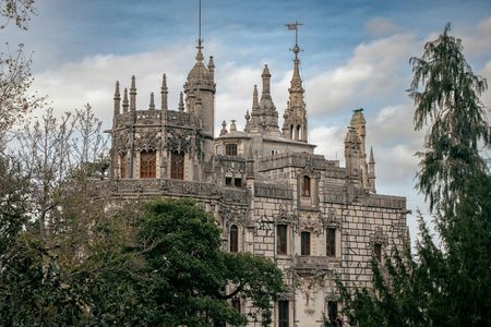 Sintra: Moorish Castle Ticket & Audio Tour with a Village Walk — صورة 3