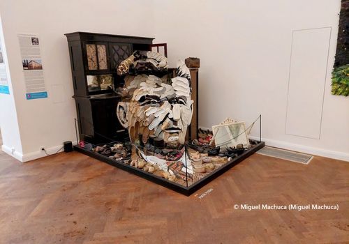 Prague's Enchanted Pathways Tour with Illusion Art Museum Ticket