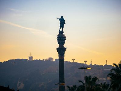 Barcelona: Aquarium Ticket and a Self-Guided Audio Walk Through the City — صورة 4
