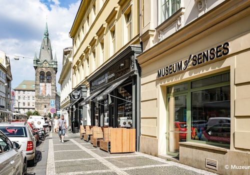 Prague: Enchanting Walk with Museum of Senses Prague Ticket