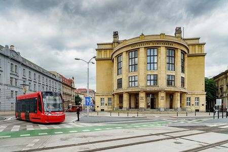 Bratislava: Audio Tour Through the Communist Era Sites — صورة 3