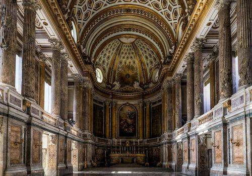 Royal Palace of Caserta: Priority Entrance Ticket + Roundtrip from Naples