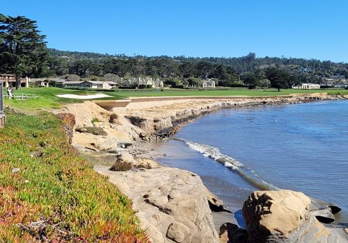 Pebble Beach L...