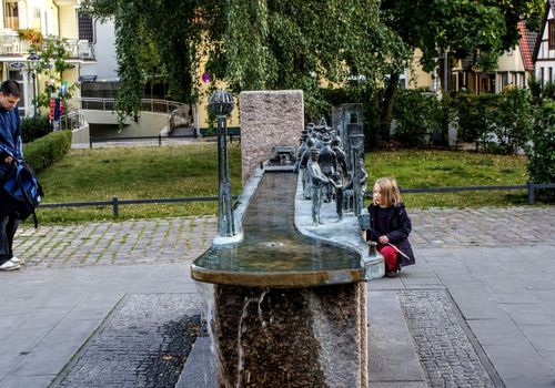 Brunnen Warnemü...
