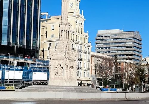 Monument to Chri...