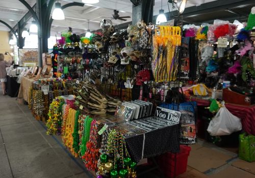 Shops of the Col...