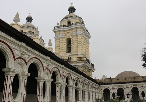 Basílica and Con...