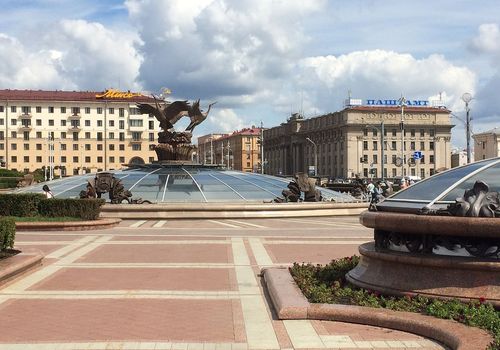 Площадь Независ...