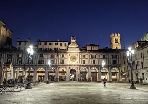 Piazza della L...
