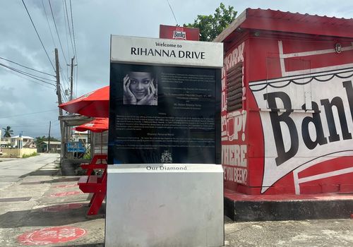 Rihanna Drive M...
