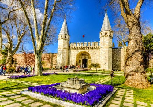 Topkapı Palace ...