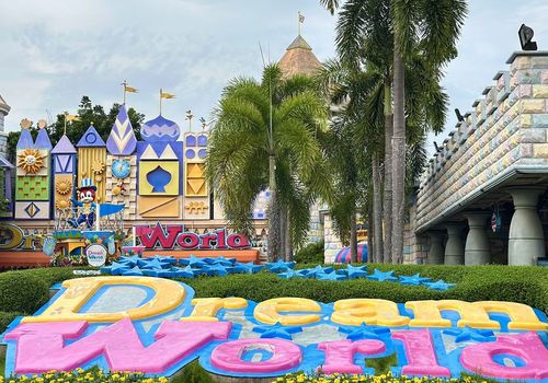 Dream World B...
