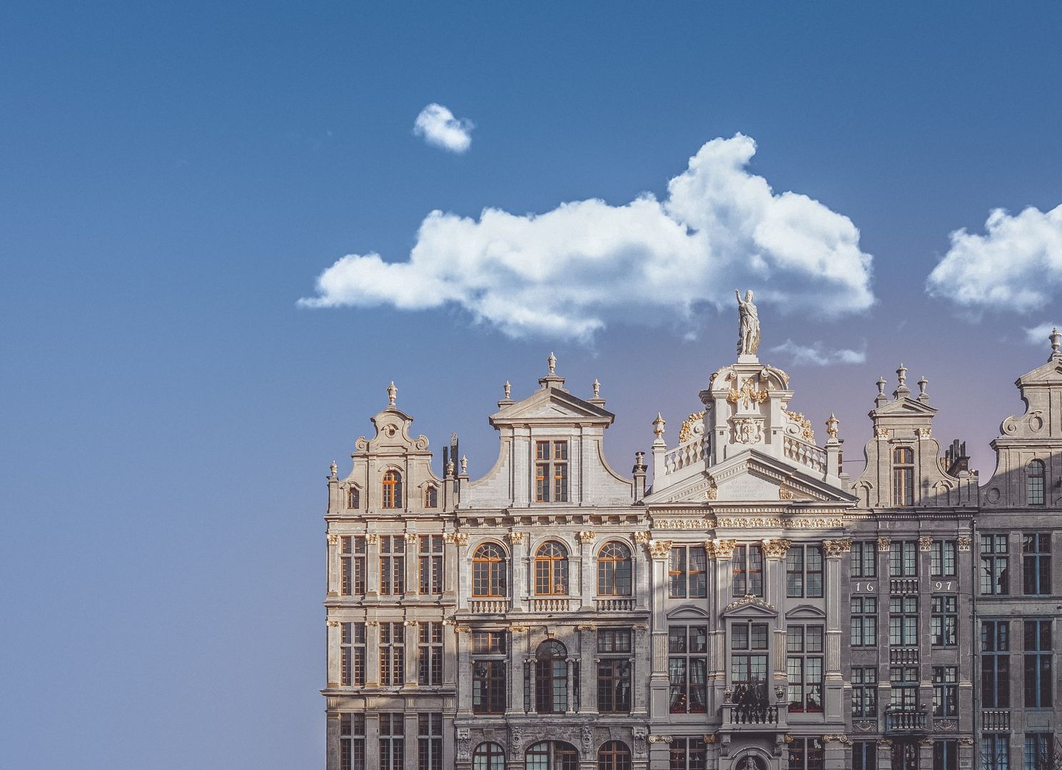 Central Brussels: Discover the City’s Historic Quarter with an In-App Audio Tour - Photo 5