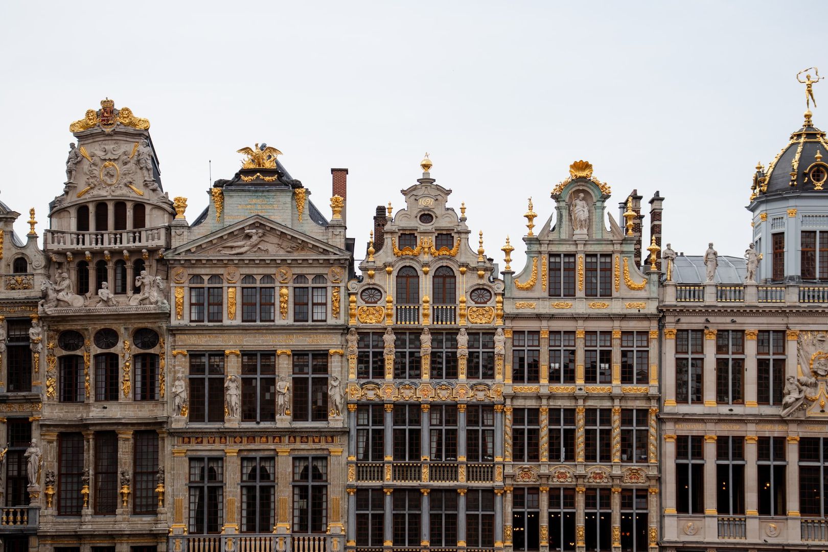 Central Brussels: Discover the City’s Historic Quarter with an In-App Audio Tour - Photo 6