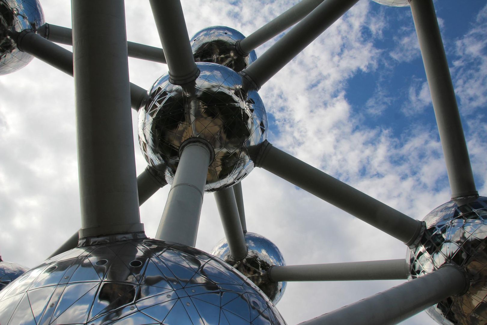 Brussels: Atomium Ticket & Audio Tour with a City Walk - Photo 7