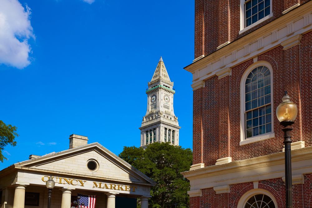 Quincy Market In-App Audio Tour: Delicious Journey through the History