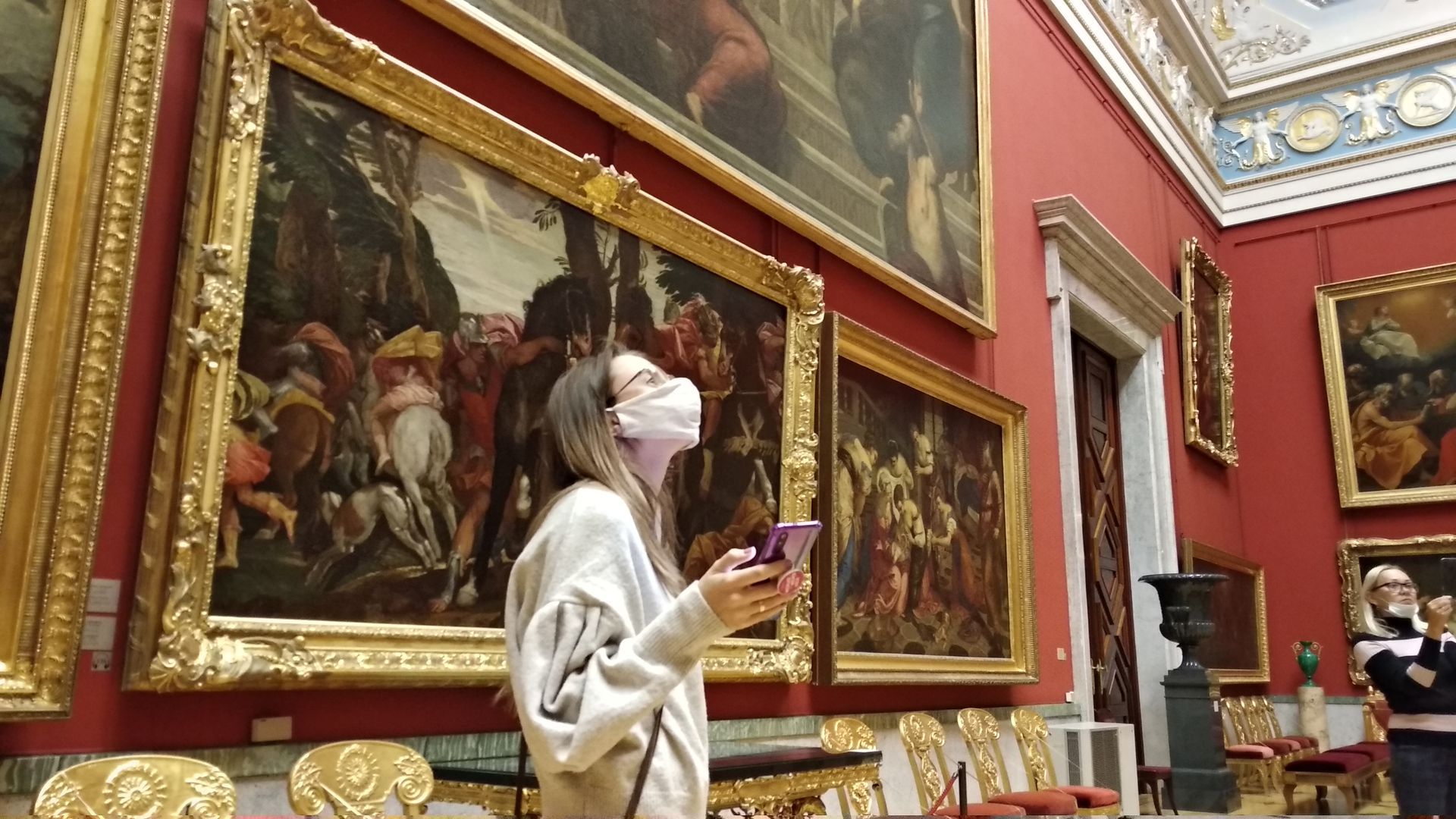 Эрмитаж: прогулка от Церковной лестницы к парадным залам и главным шедеврам