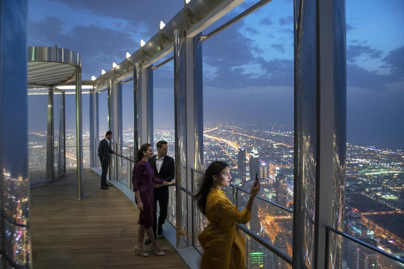 Burj Khalifa: The Lounge Level 154 Tickets with Champagne