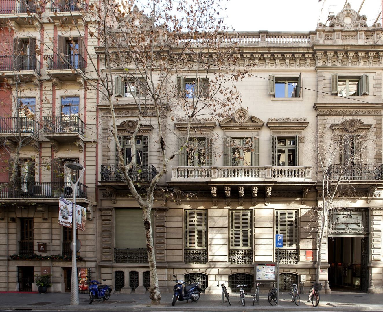 Barcelona: Self-Guided Audio Walk Through Gaudí’s Eixample episode artwork