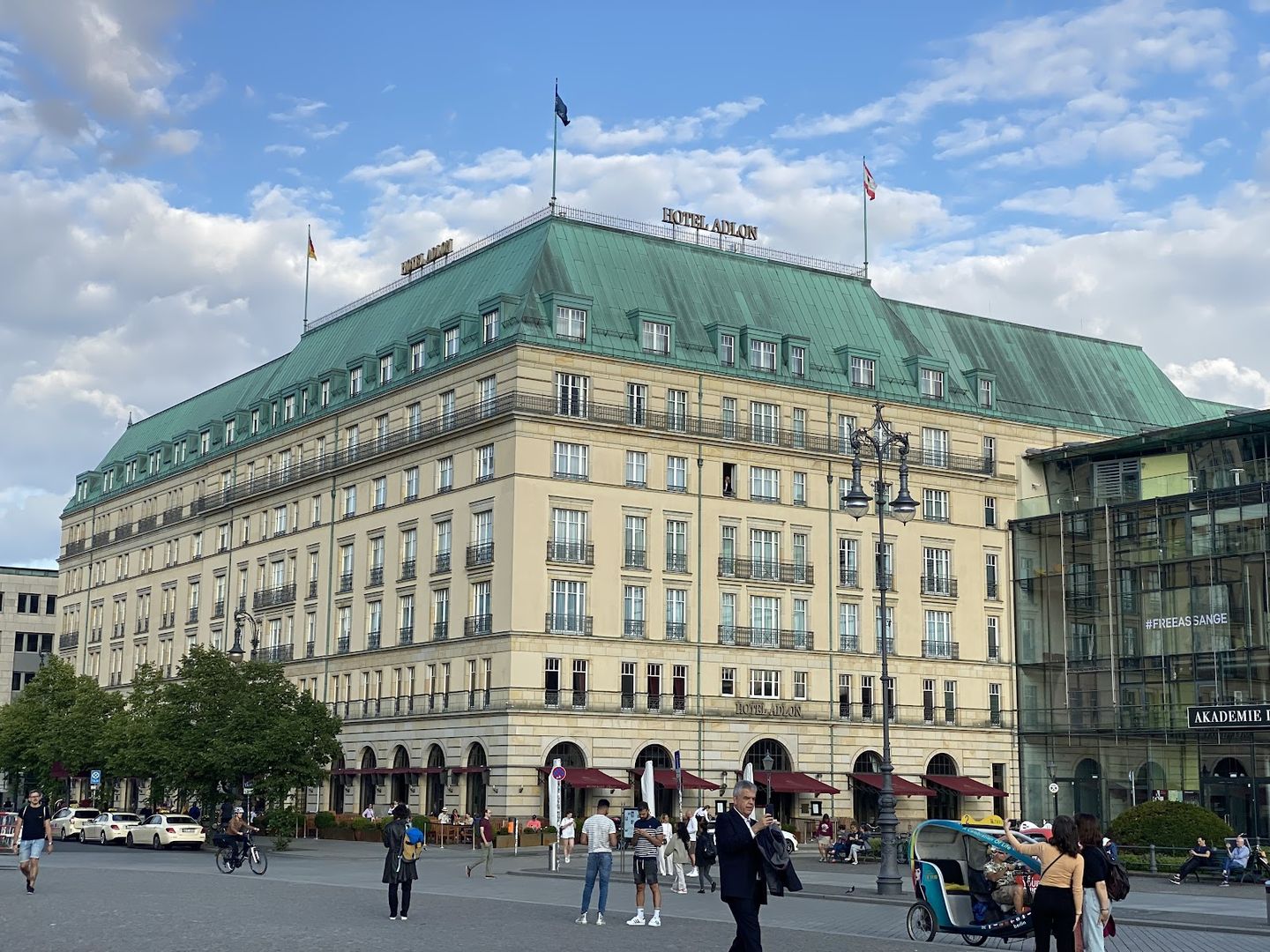 Berlin: Self-Guided Audio Tour Through a Divided City episode artwork