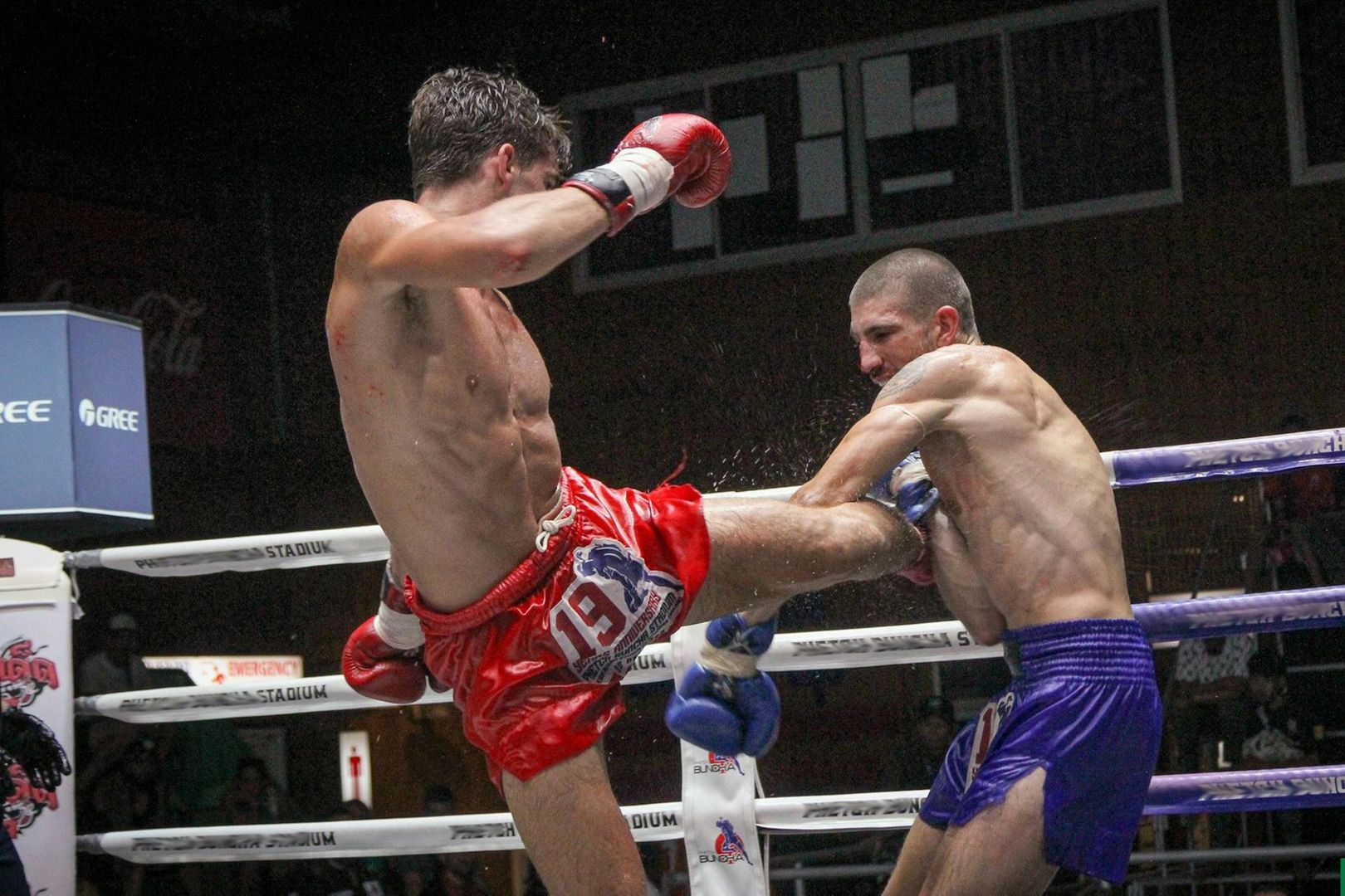 Стадион Patong Boxing Stadium Sainamyen: билет в Муай Тай