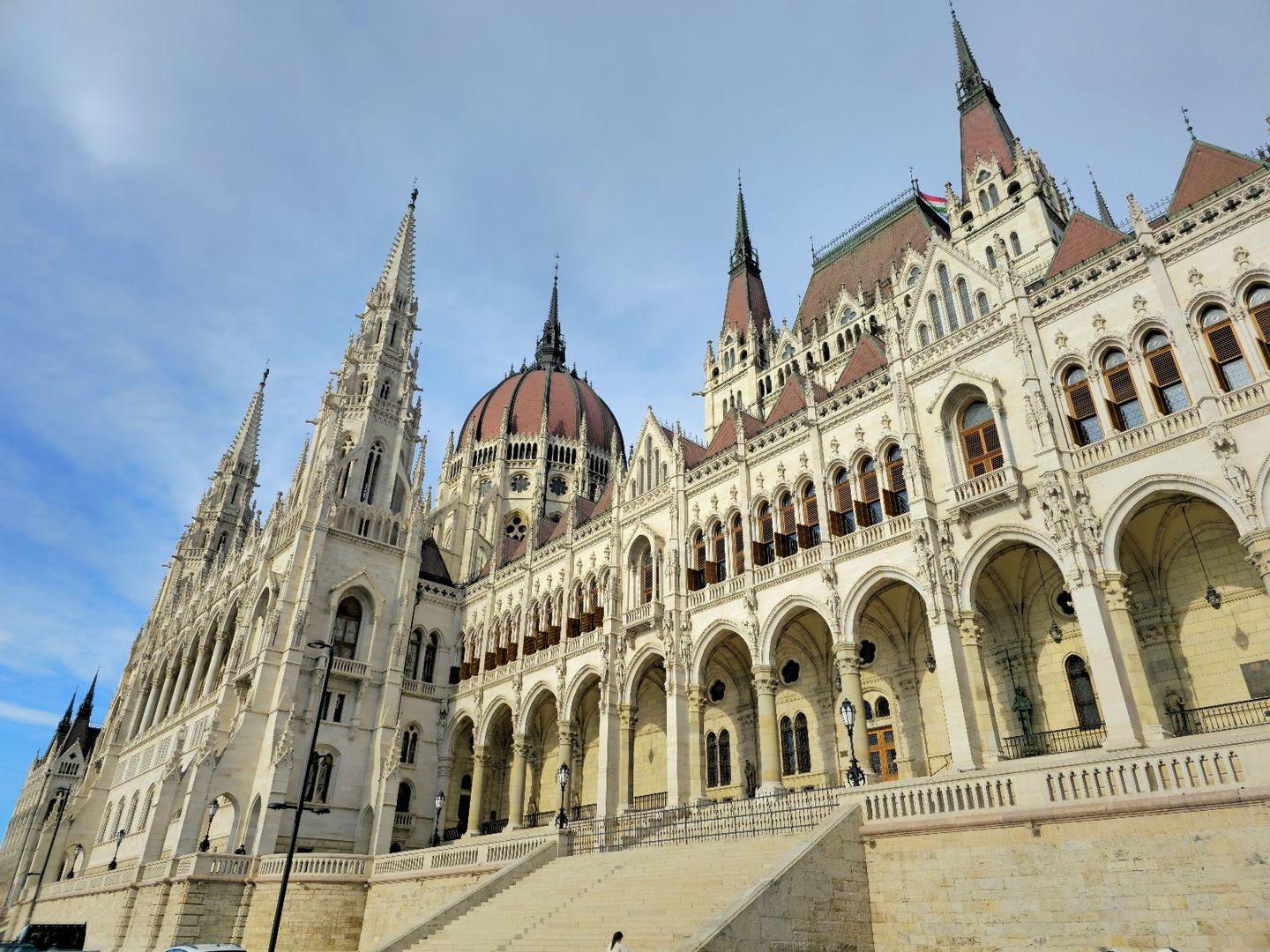 Budapest: Self-Guided Audio Walk Through Grand Pest Landmarks