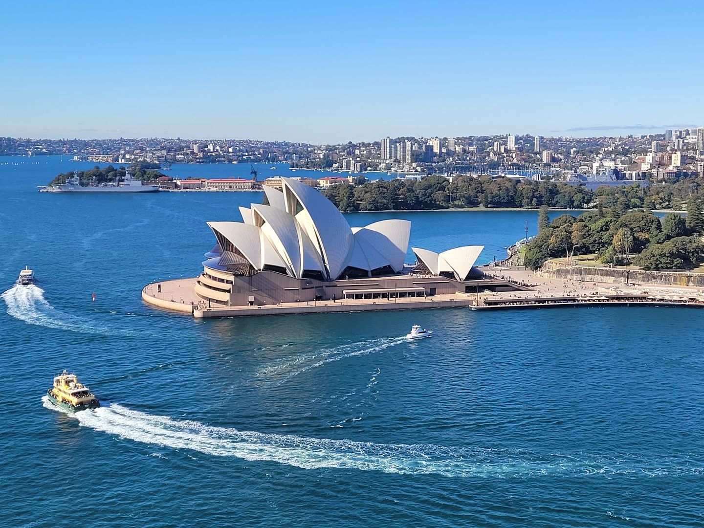 Sydney: Self-Guided Audio Ride Through the Harbour and Bays