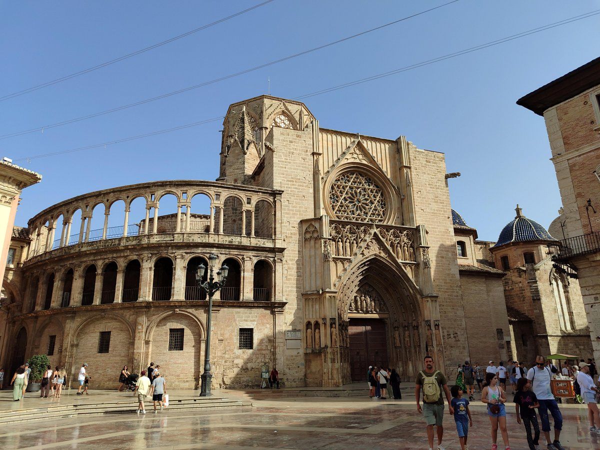 Valencia Cycling Adventure: A Tour of Culture, History, and City Highlights with Bike Rental - Photo 7