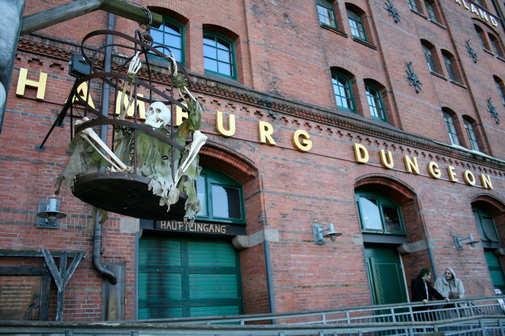Hamburg Dungeon Ticket and Self-Guided Audio Walk Through the Port City
