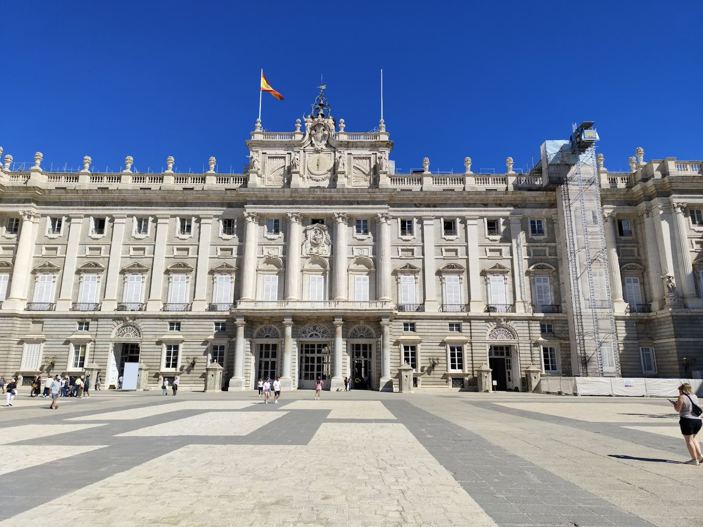 Madrid: Self-Guided Audio Walk Through Royal Madrid episode artwork