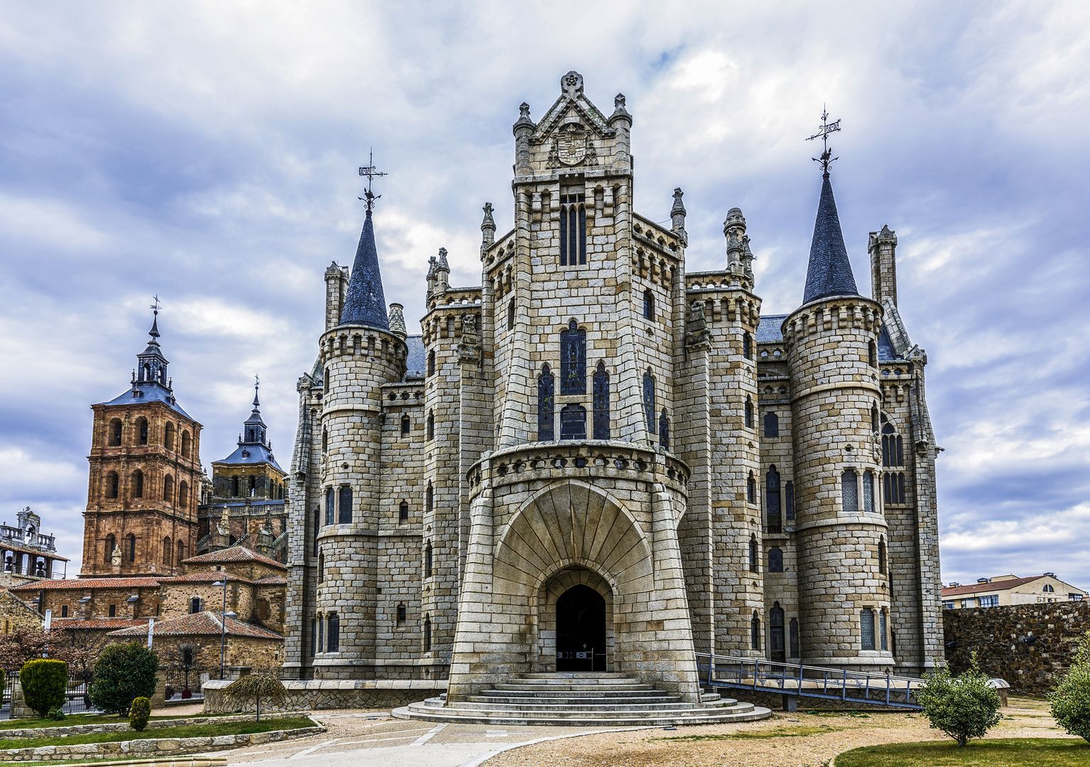 Astorga: Episcopal Palace Audio Tour (Without a Ticket) episode artwork