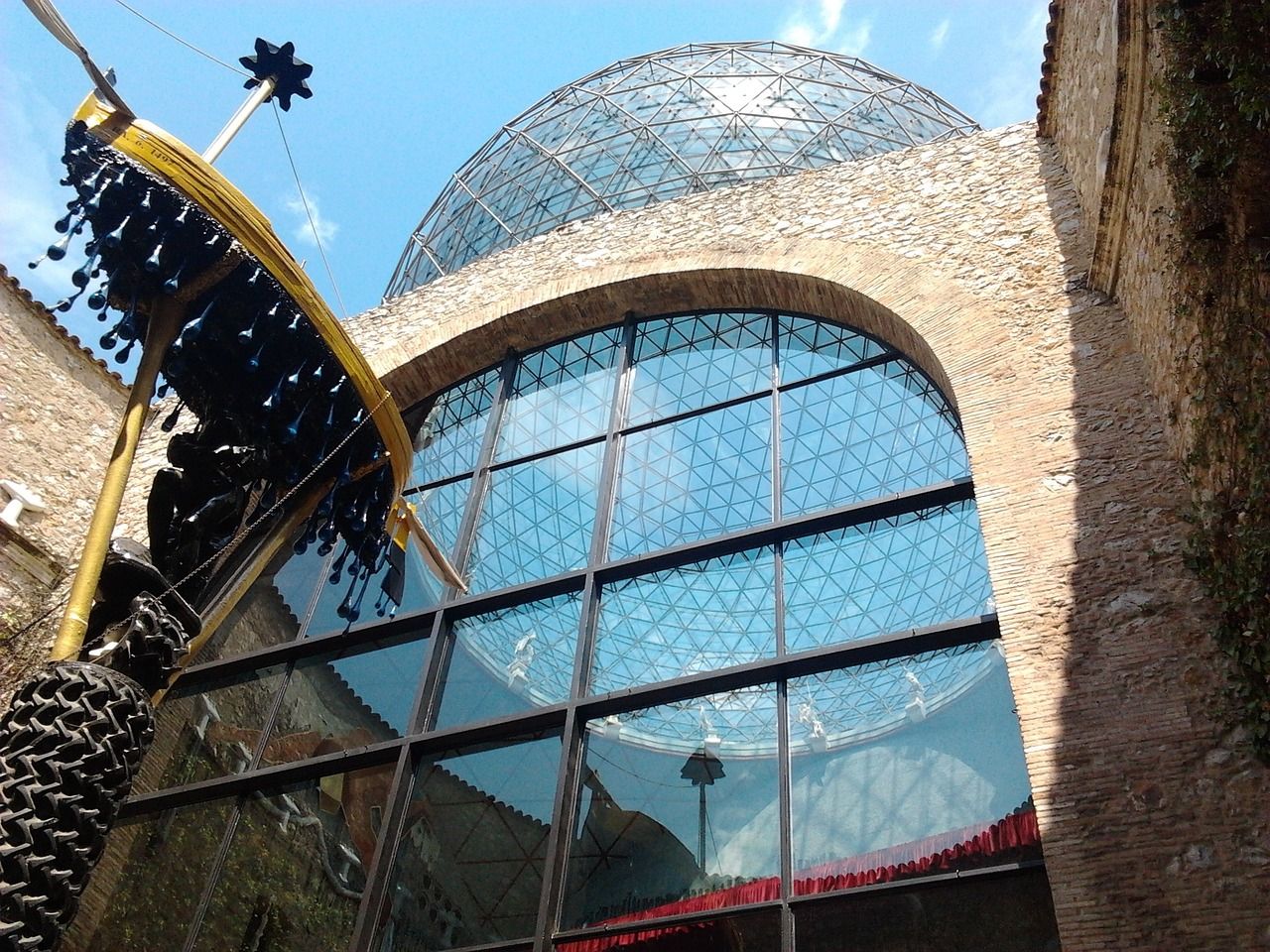 Figueres: Dali Theater Museum Ticket & Audio Tour - Photo 4