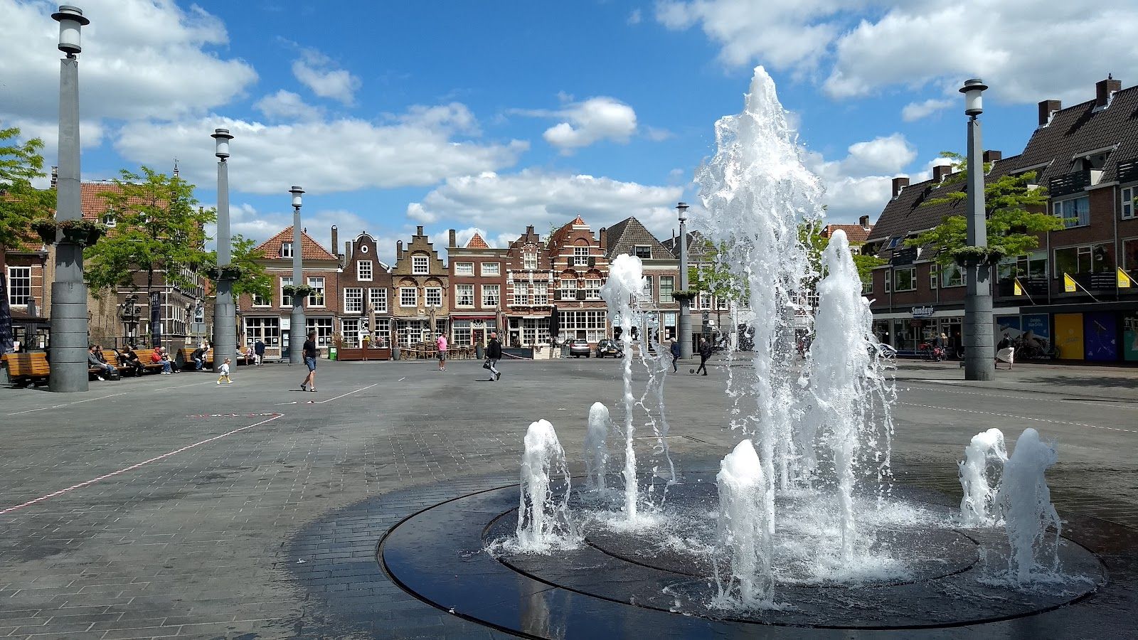 Dordrecht: Self-Guided Audio Walk Through Holland’s Old Harbor episode artwork