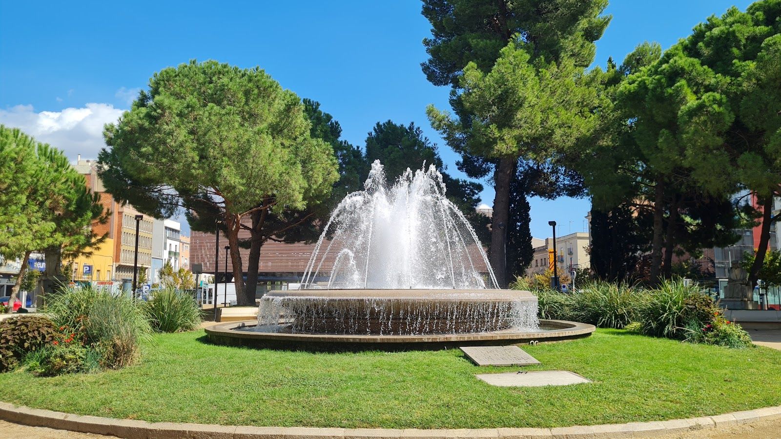 Figueres: Dali­ Museum Entry & Audio Tour with a Town Walk - Photo 5