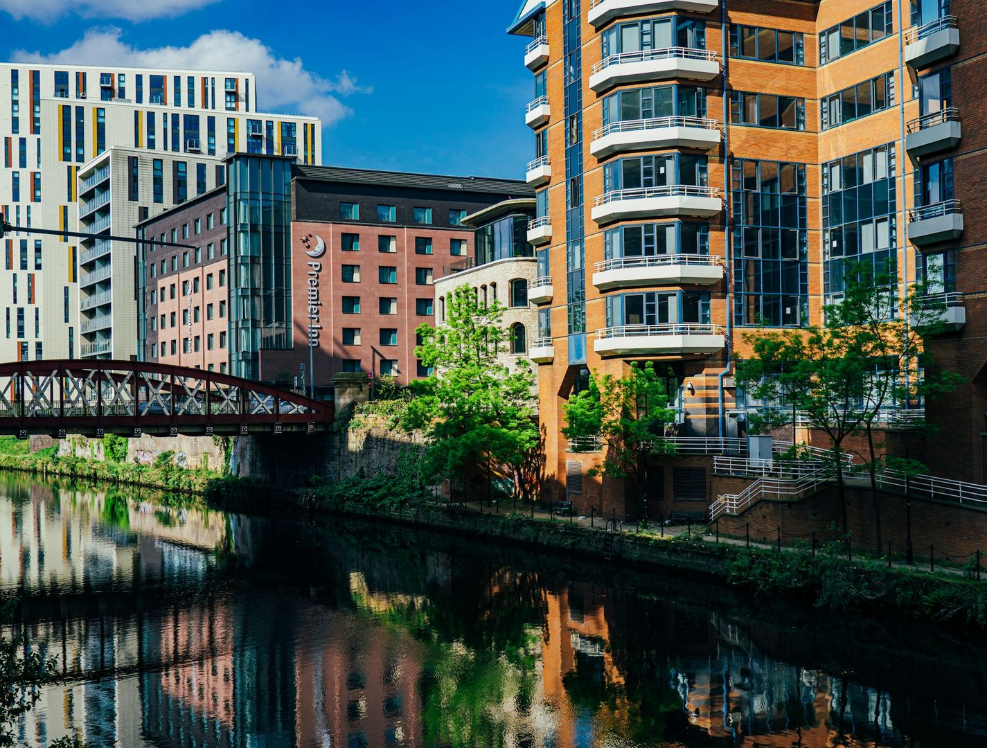 Manchester: Time-Travel Audio Tour - Photo 5