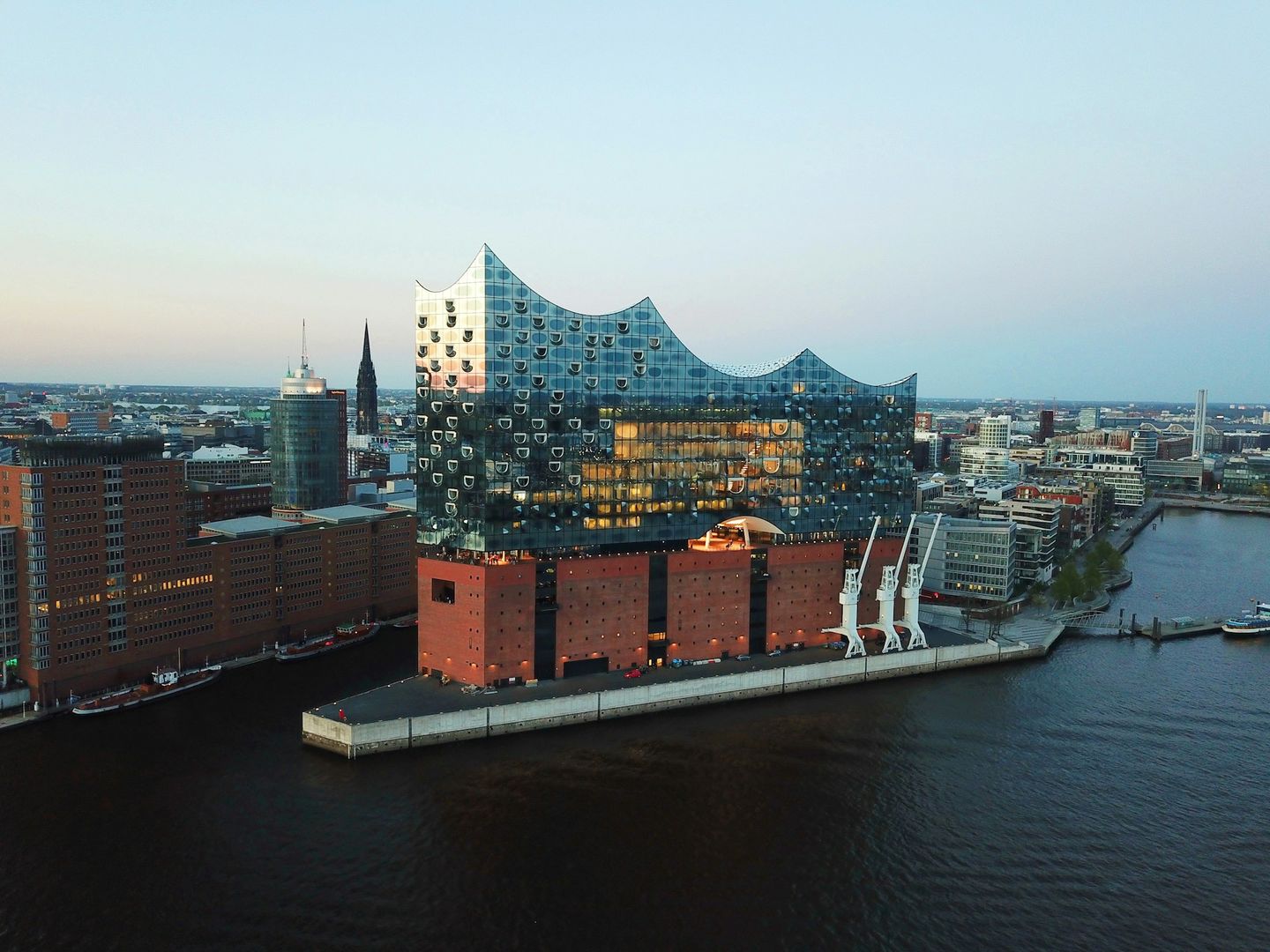 Hamburg: Elbphilharmonie Plaza & HafenCity Audio Tour (Without a Ticket) episode artwork