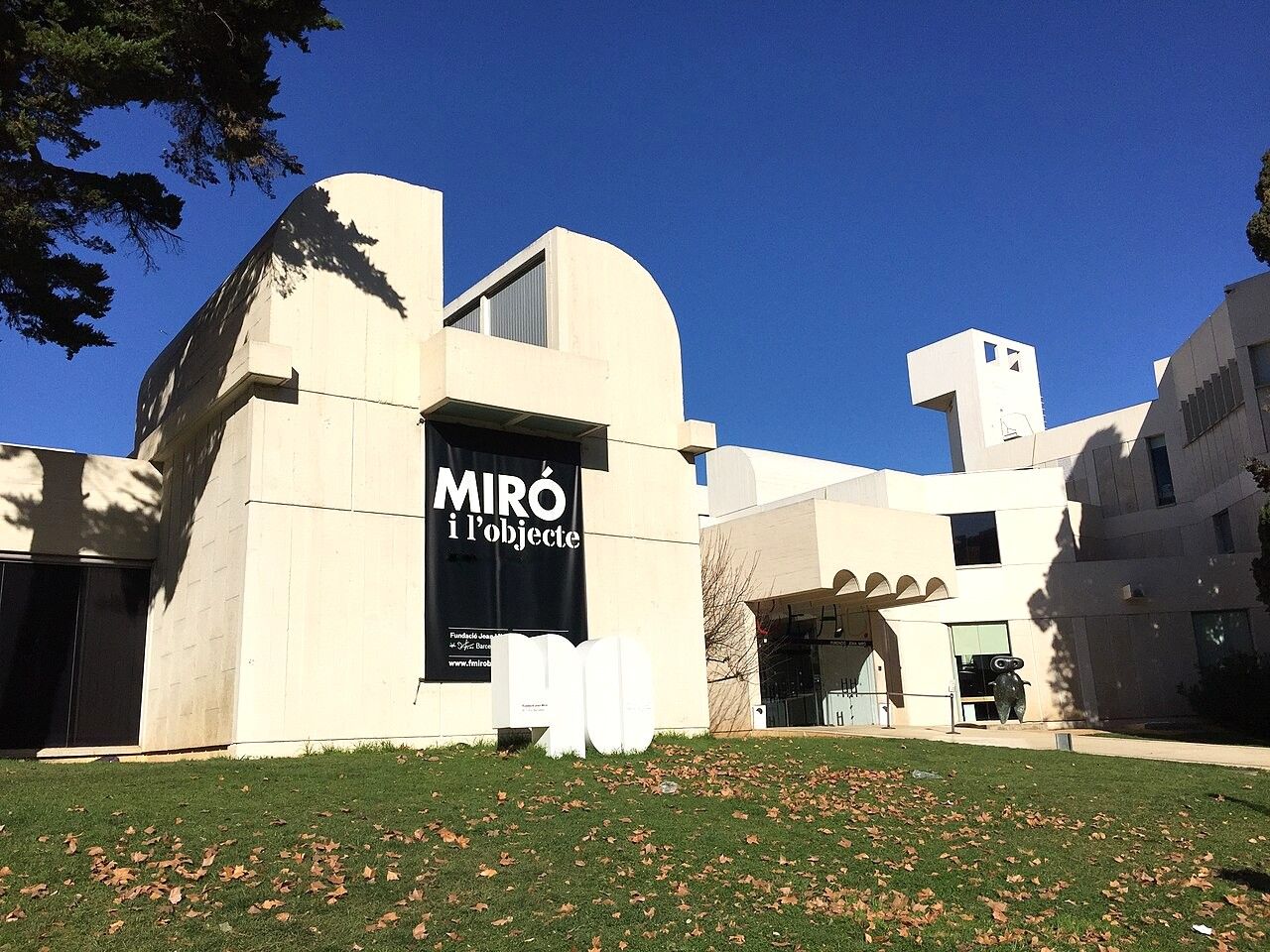 Barcelona: Fundació Joan Miró Skip The Line Ticket and an Audio Tour of Montjuïc Park