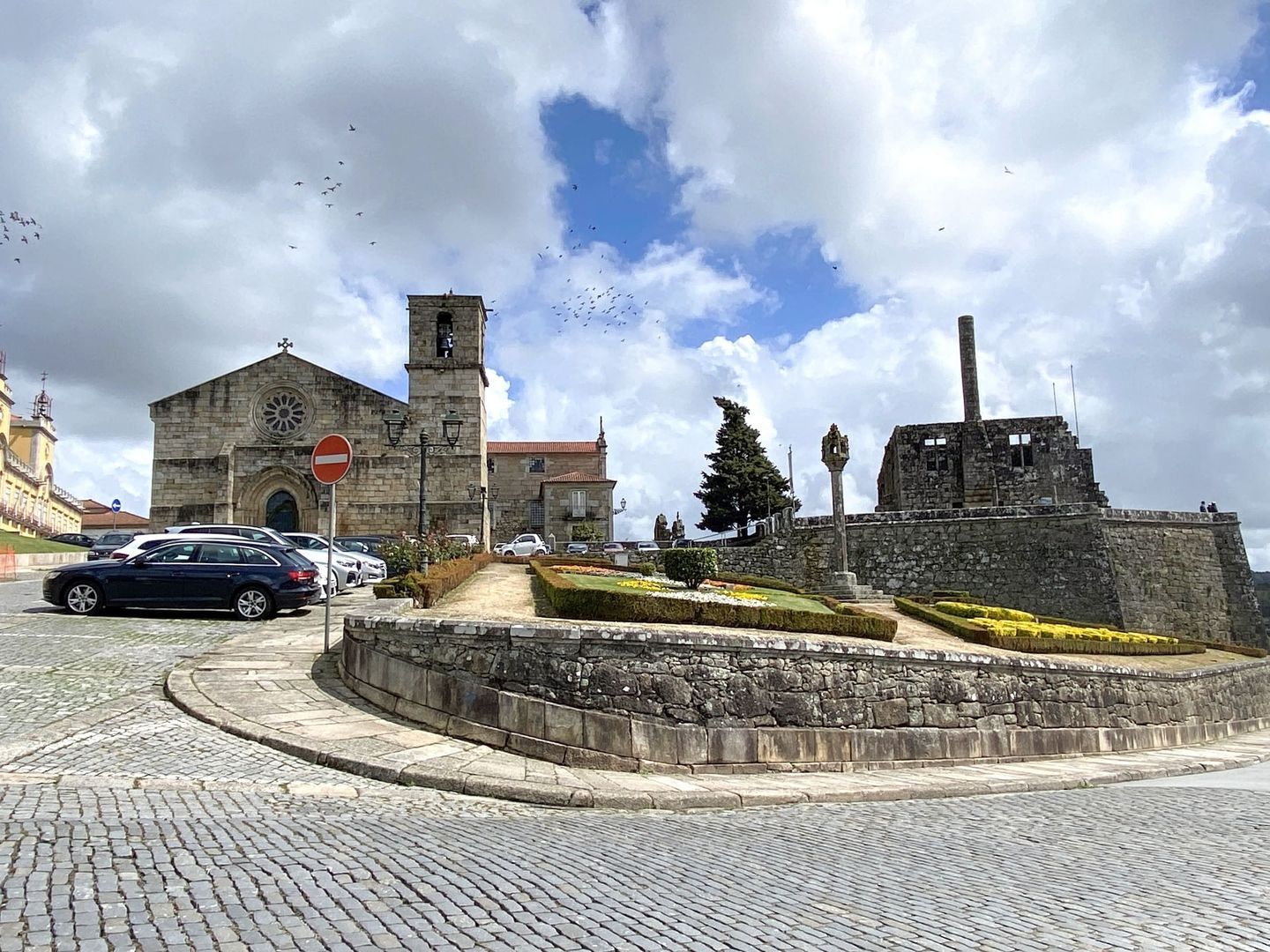 Barcelos: Gothic Tales & Craftsmanship Audio Tour episode artwork